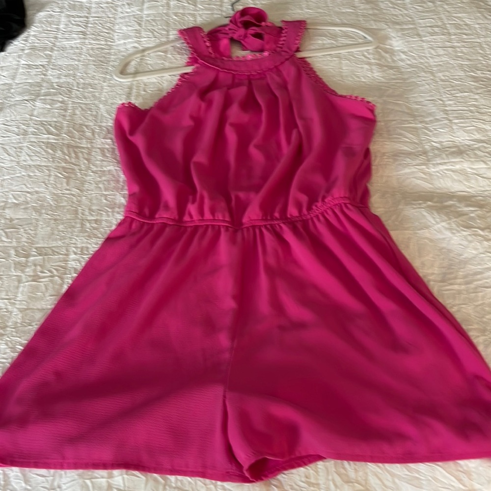 Boutique romper size small PINK 🌸